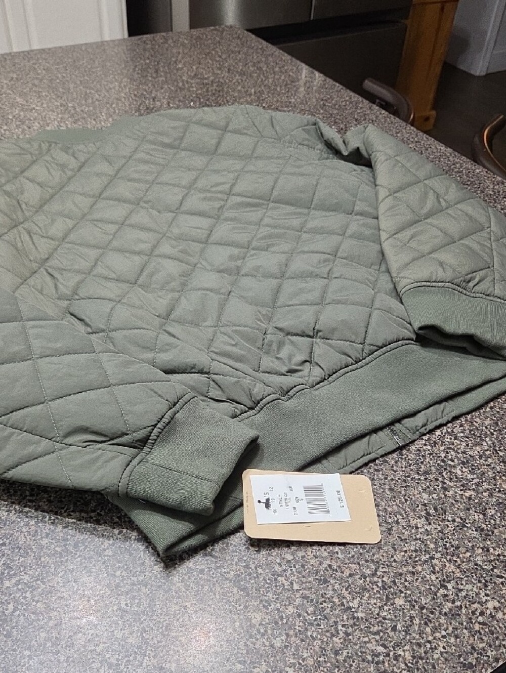Levi's Quilted Bomber Jacket in Olive - Picture 5 of 6